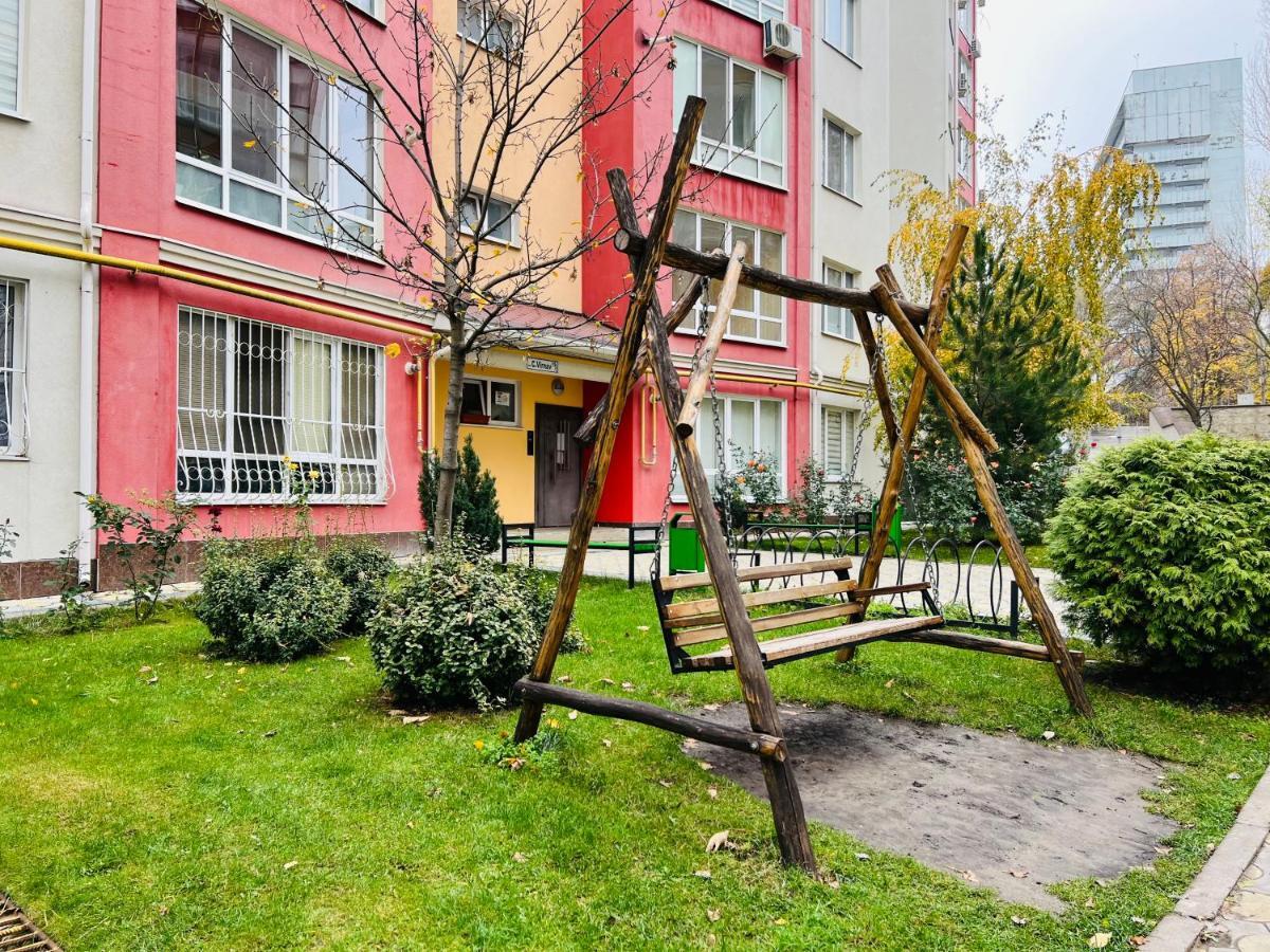 Cozy Apartment In Chisinau Bagian luar foto